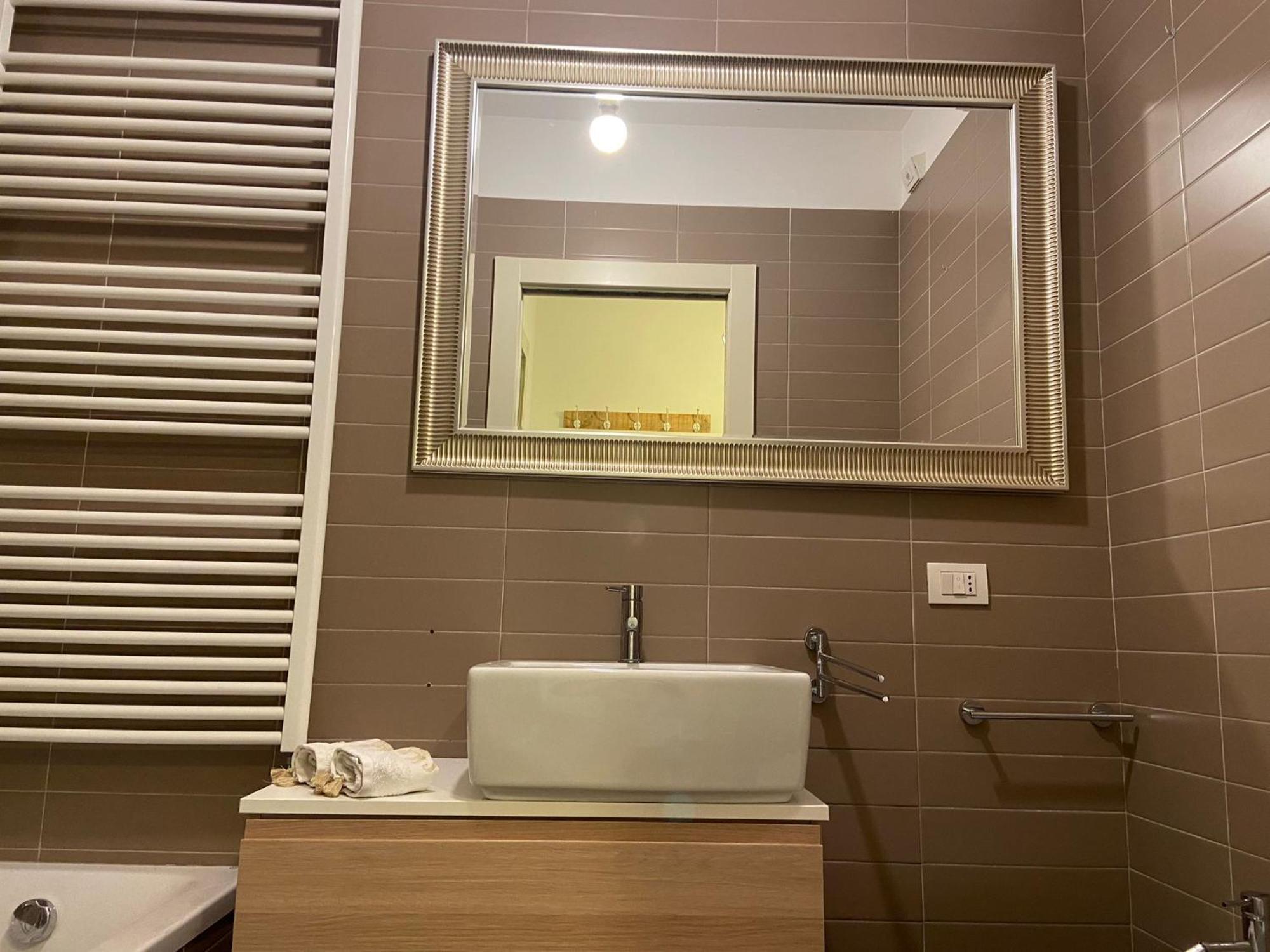 Casa Del Porto Apartment Песаро Екстериор снимка